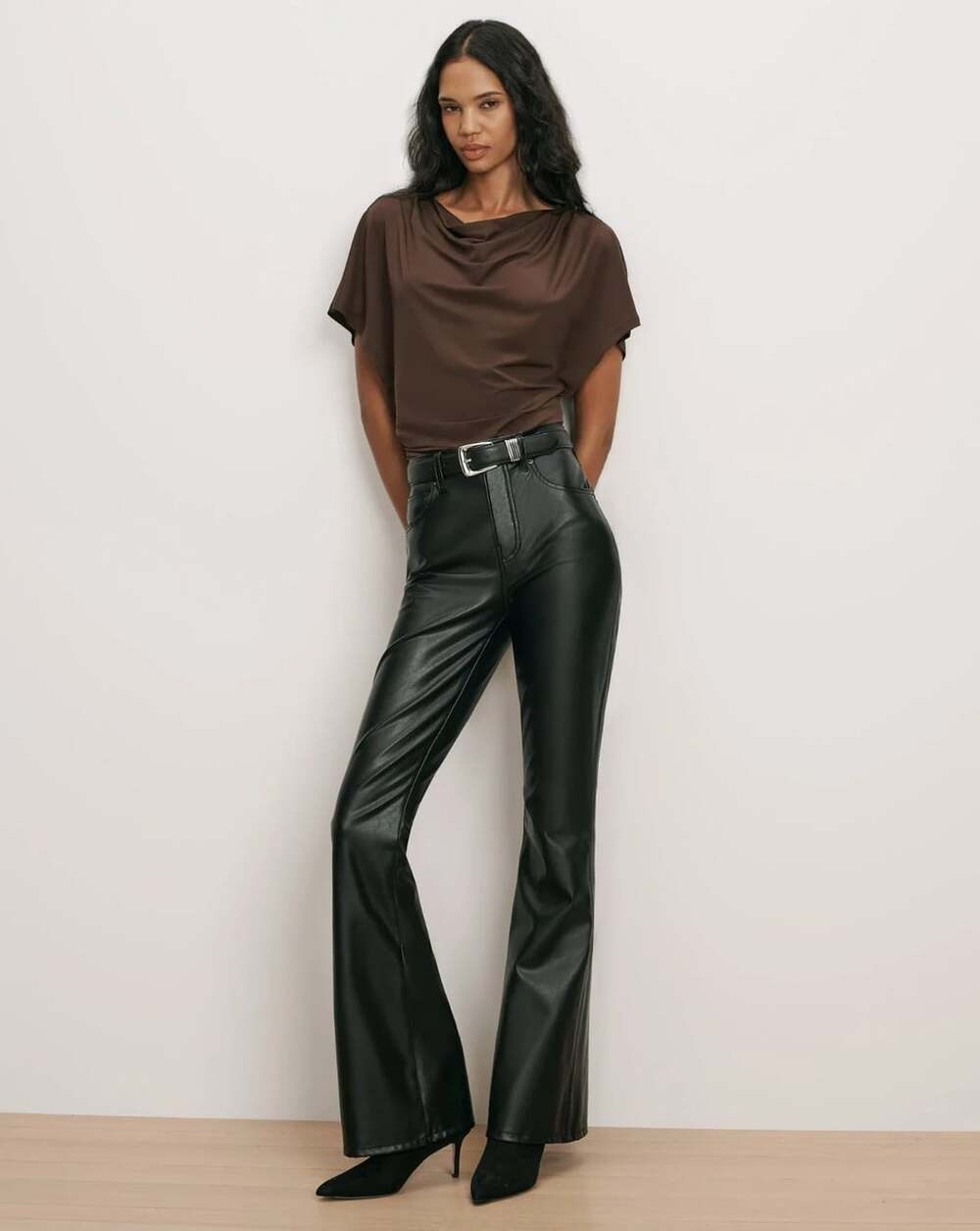 Veronica Beard Beverly High-Rise Skinny Flare Size 30 Black Vegan Leather Jeans